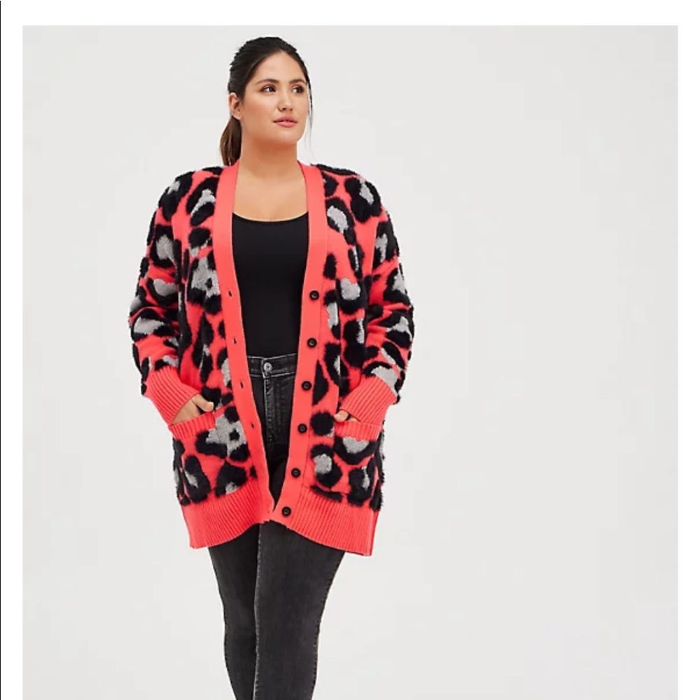 BUTTON FRONT CARDIGAN SWEATER - LEOPARD